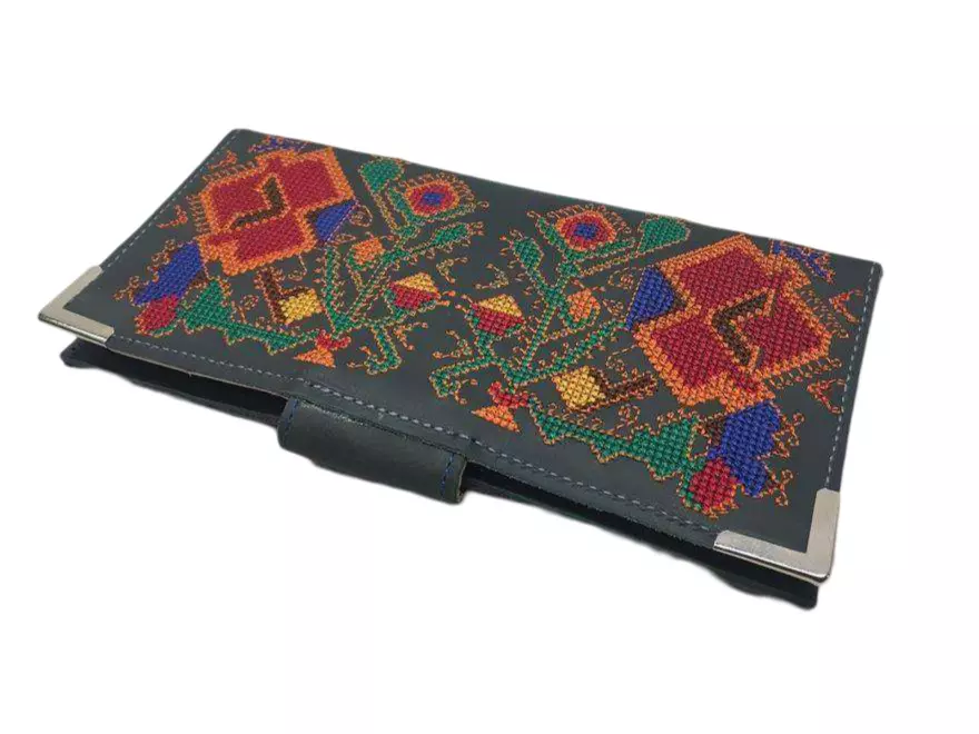 Embroidery_Genuine_leather_Ladies_Purse_by_Ivelina_Lalka_3