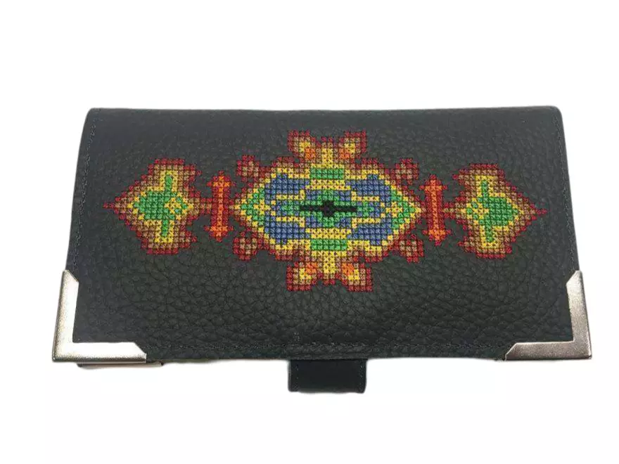 Hubavelka_Ladies_Wallet_Embroidery_Leather_Ivelina_1
