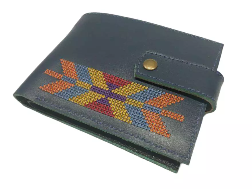 Tzeko_Mens_Wallet_Embroidery_Leather_Ivelina_3