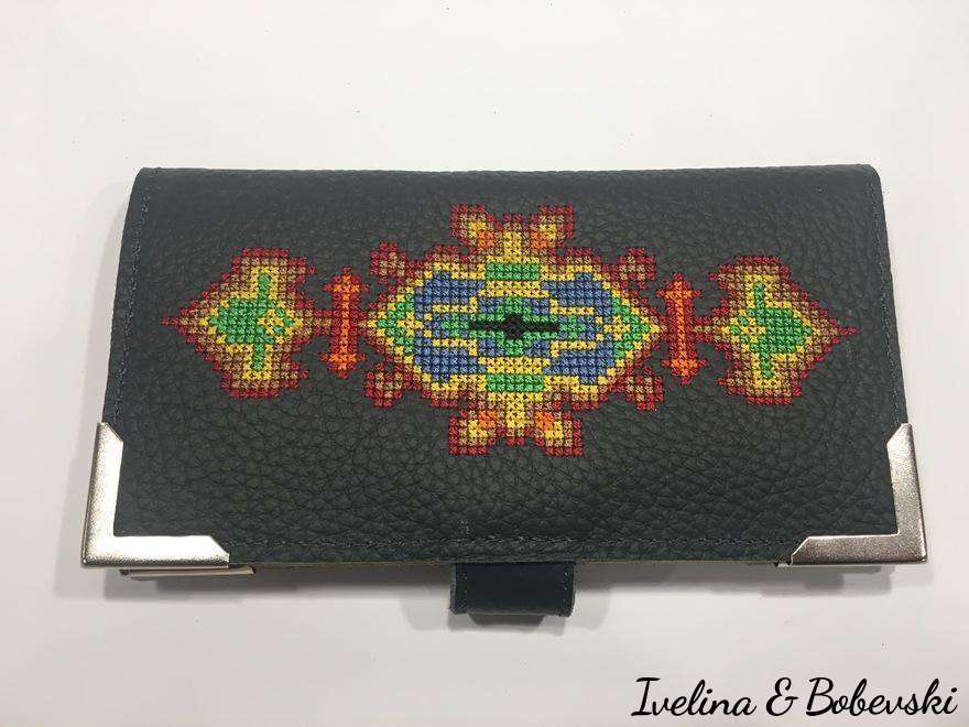 Hubavelka_Ladies_Wallet_Embroidery_Leather_Ivelina_1