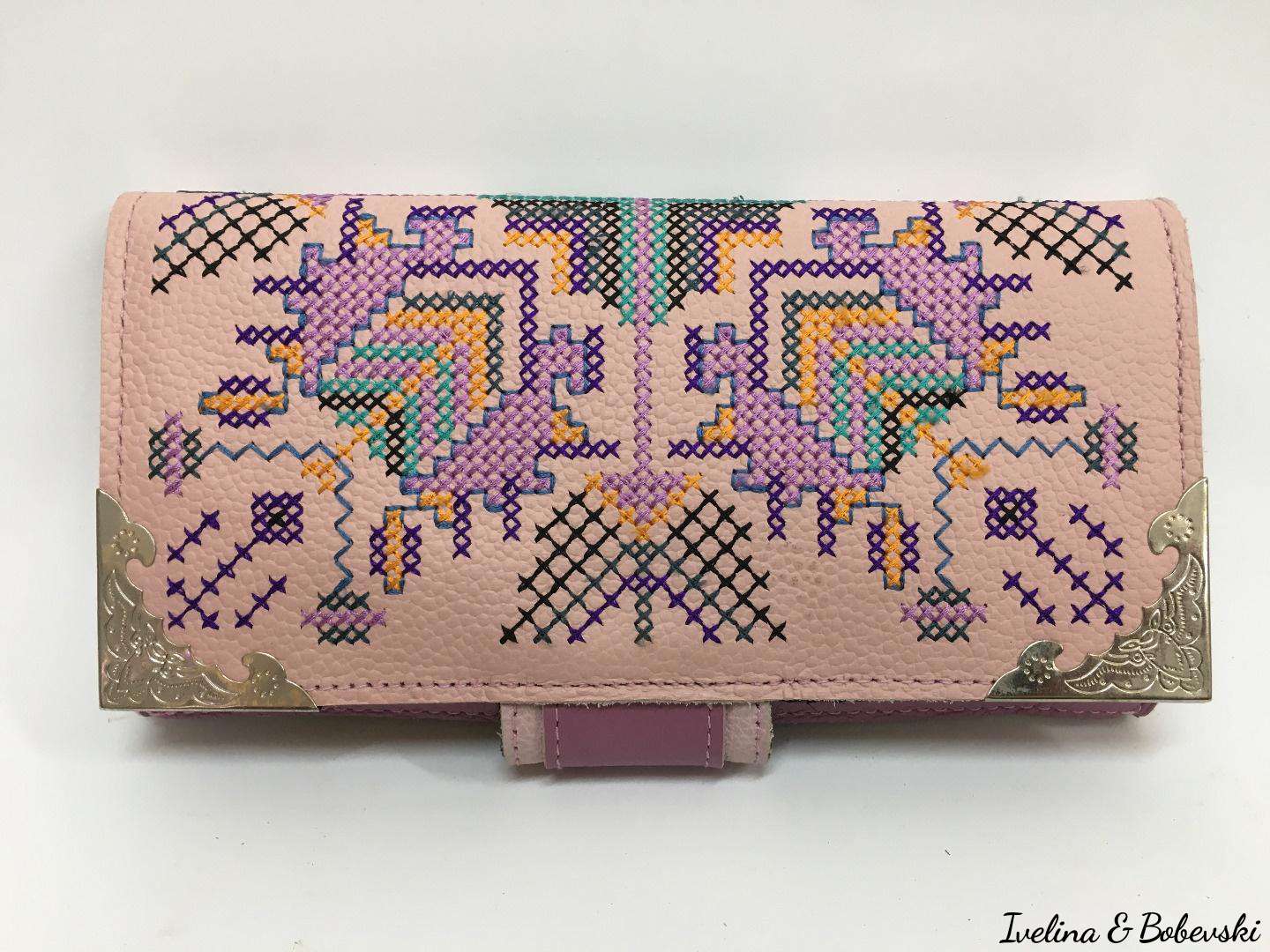 Ladies_Wallet_Embroidery_Leather_Damola_1