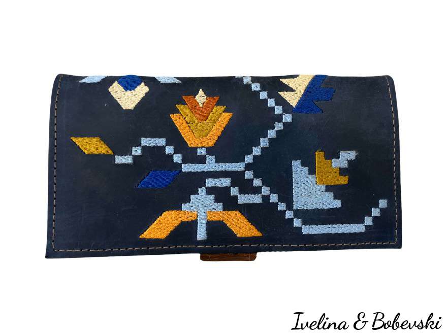 chiprovtsi_grapes_aroma_embroidery_leather_wallet_1_1