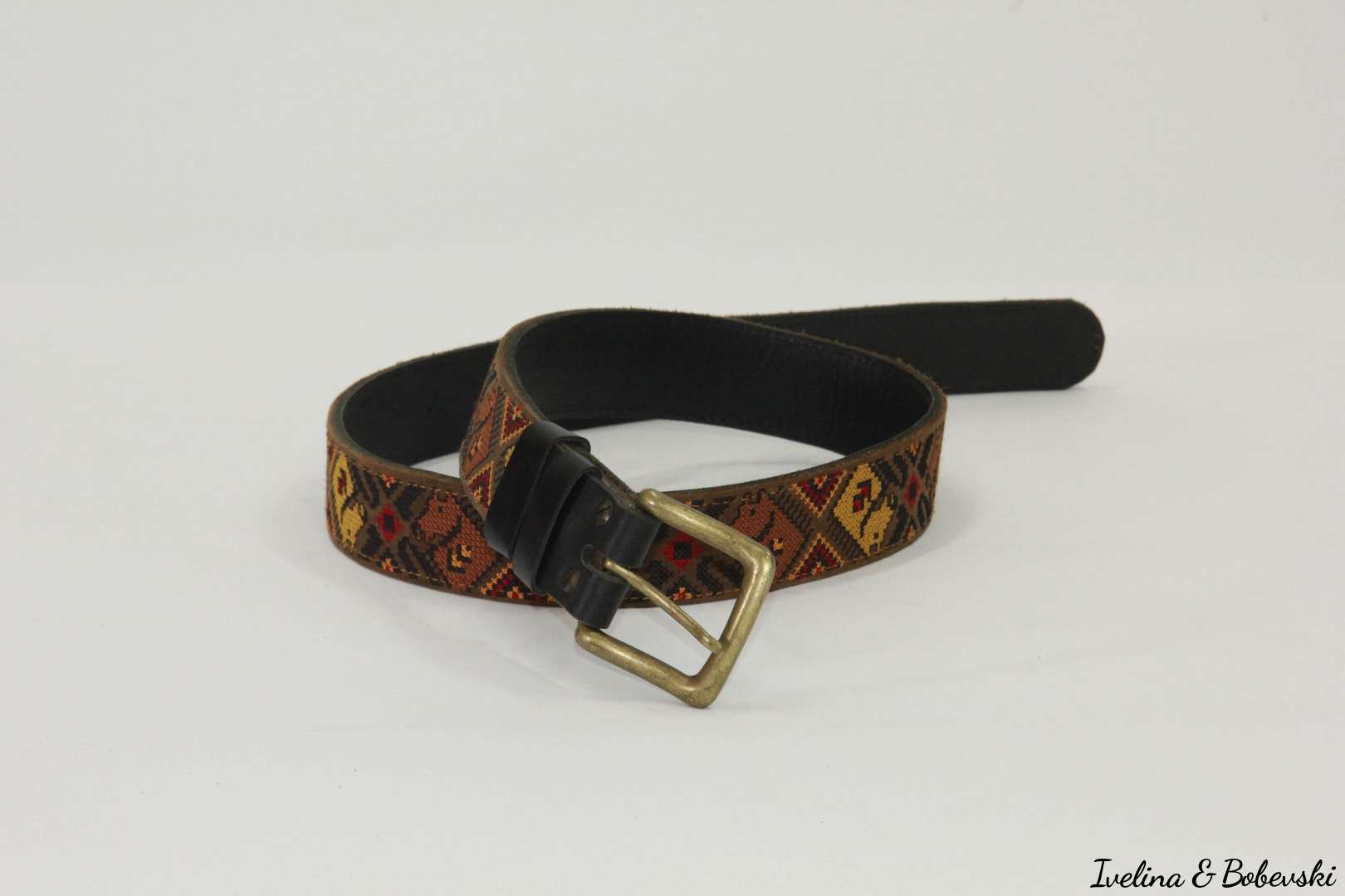 genuine_leather_embroidery_belt_horses_2_1