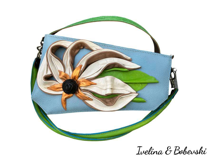 leather-sculpture-ladies-bag-floral-motif-1-1