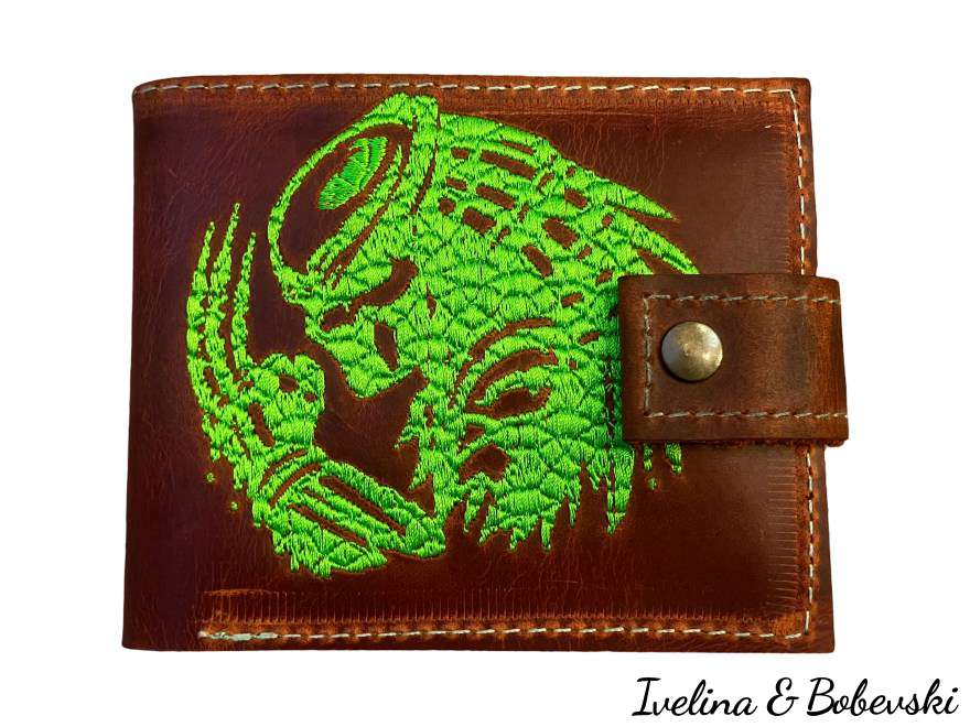 mens_wallet_embroidery_genuine_leather_uv_light_glow_preator_2_1