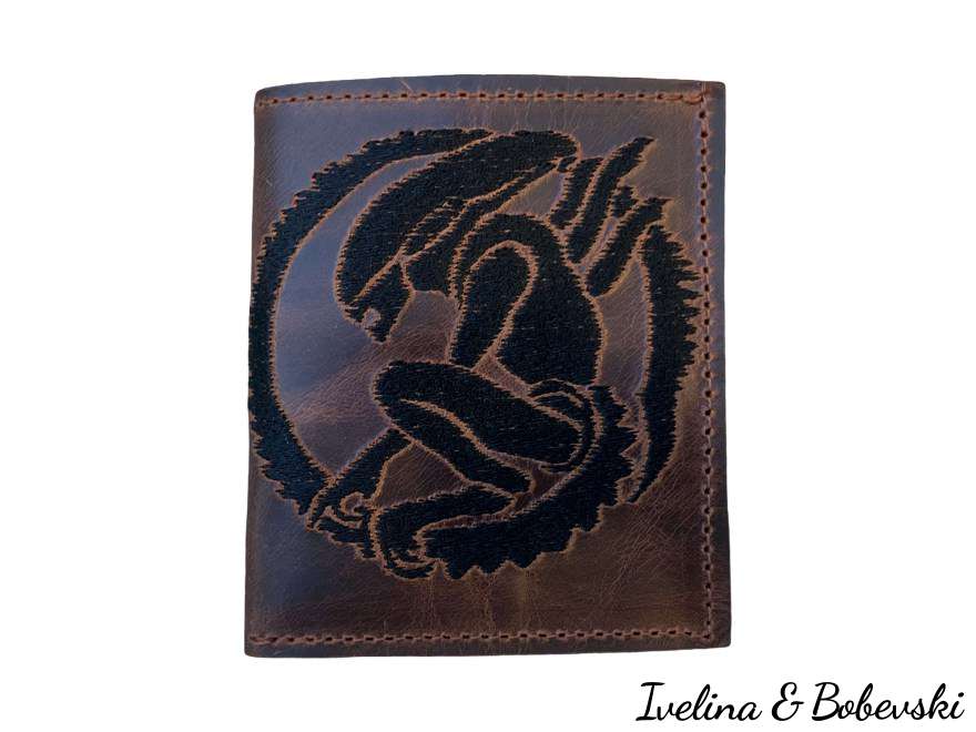 unisex_embroidery_leather_wallet_alien_1_1