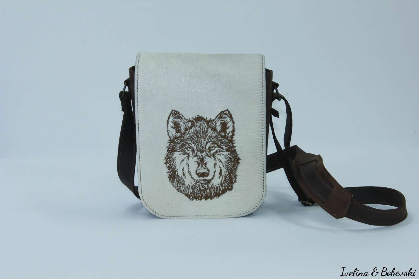 wolf_embroidery_fur_genuine_leather_3_1