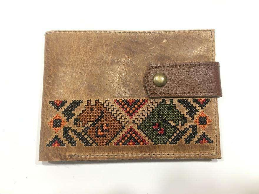 Bozhin_Mens_Wallet_Embroidery_Leather_Ivelina_1.jpg