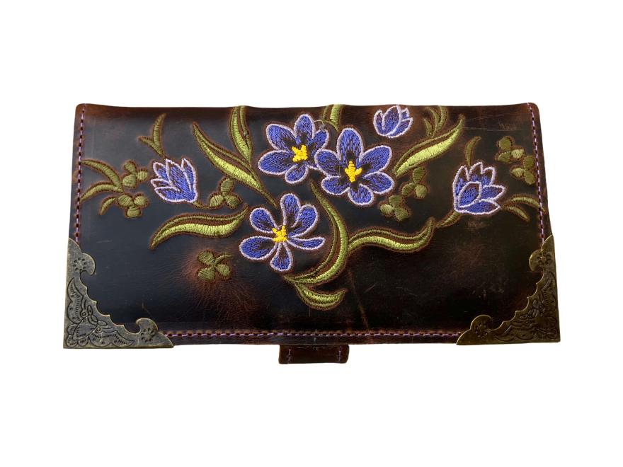 violets_aroma_embroidery_leather_wallet_2_1.jpg