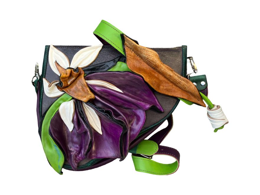leather_sculpture_bag_floral_motif_5_2.jpg_4163