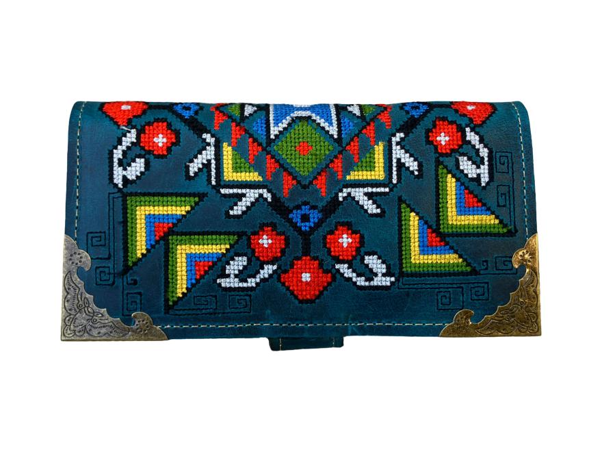 ladies_wallet_embroidery_leather_kanatitsa_chiprovtsi_1_1.jpg