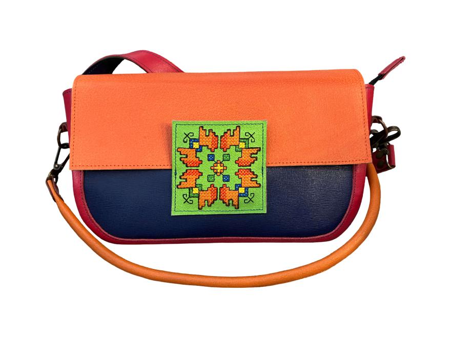 ladies_bag_embroidery_leather_ivelina_bobevski_gondole_3_1.jpg