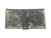 I&B Engraved ladies wallet 'Orchid' II