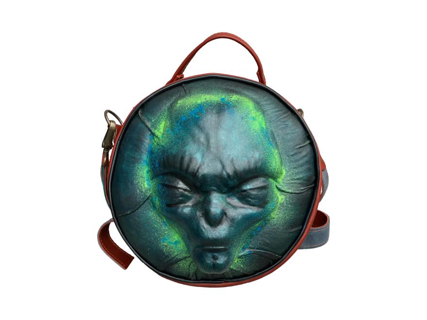 ladies-bag-leather-sculpture-alien-2-1.jpg