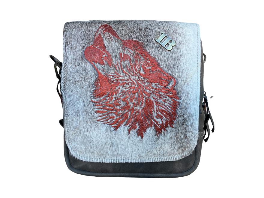 Mens_Bag_Embroidery_Fur_Wolf_1_1.jpg